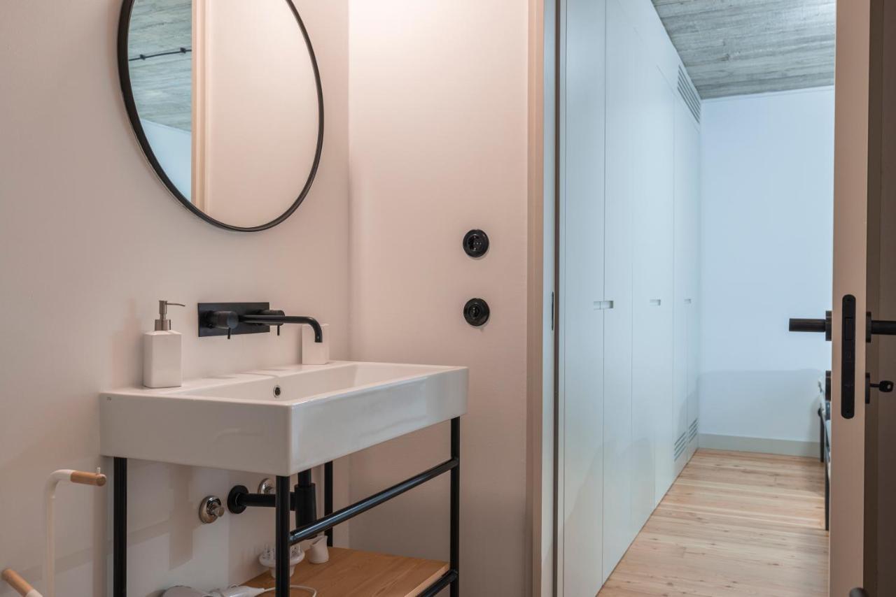 Glamorous 3Bdr Apartment In City Center By Lovelystay Lisbon Exterior photo
